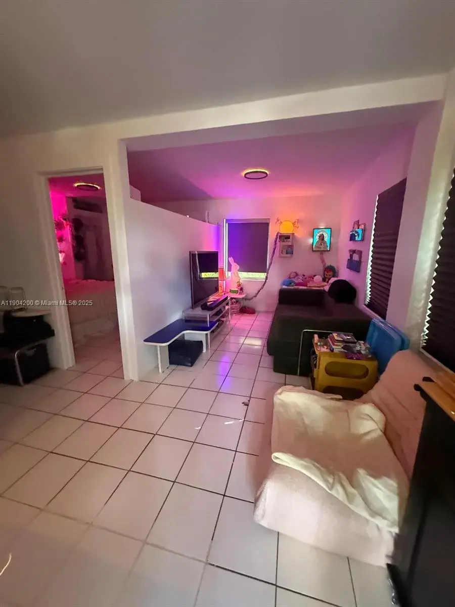 1 bedroom 1 bath Residential Lease for rent at 5028 NW 3rd Ave # B, Miami FL 33127