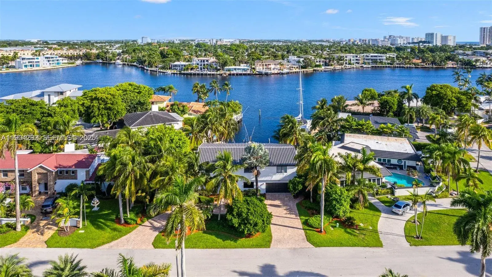 6 bedroom 4 bath Residential for sale at 2445 SE 8 St, Pompano Beach FL 33062