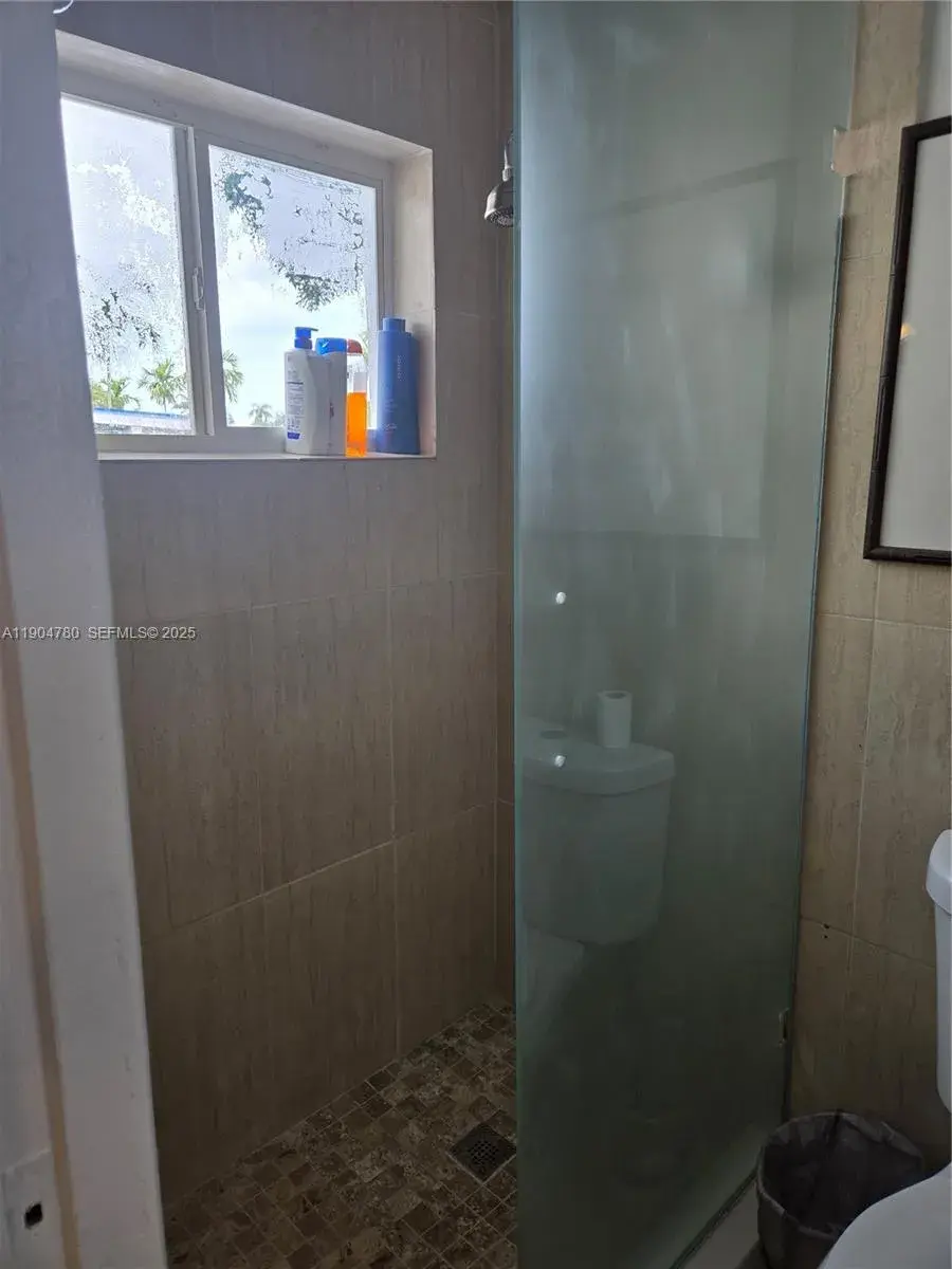 5712 Hollywood Blvd # 2, Hollywood FL 33021