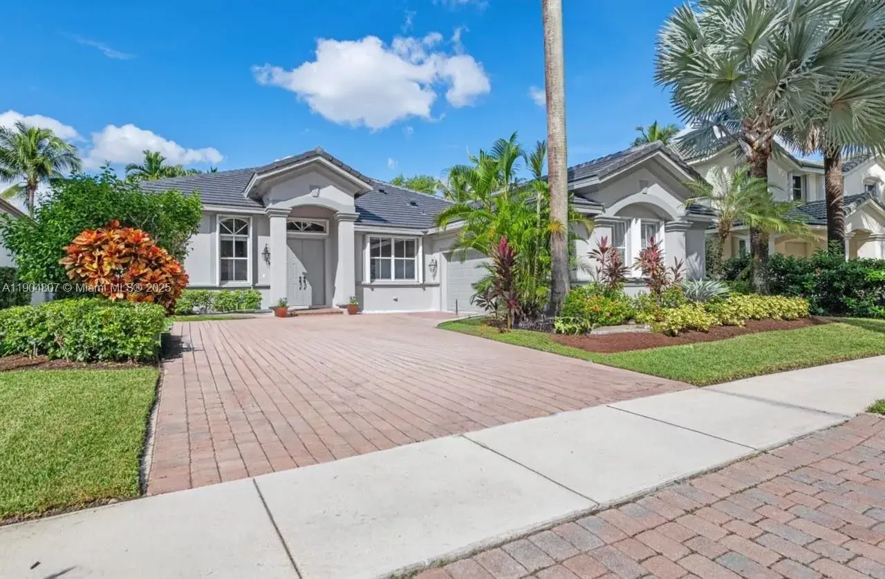 4 bedroom 2 bath Residential for sale at 1967 Timberline Rd, Weston FL 33327