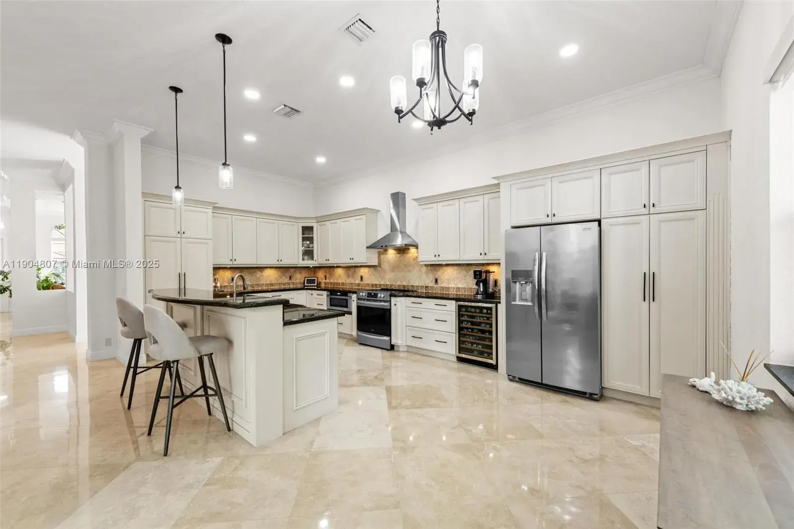 1967 Timberline Rd, Weston FL 33327