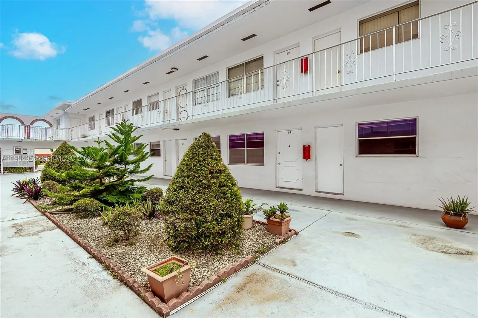 1 bedroom 1 bath Residential for sale at 2826 Van Buren St # 8, Hollywood FL 33020
