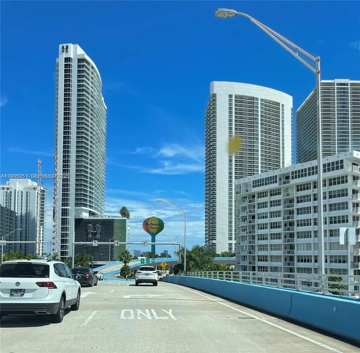 1 bedroom 1 bath Residential for sale at 1817 S Ocean Dr # 922, Hallandale Beach FL 33009