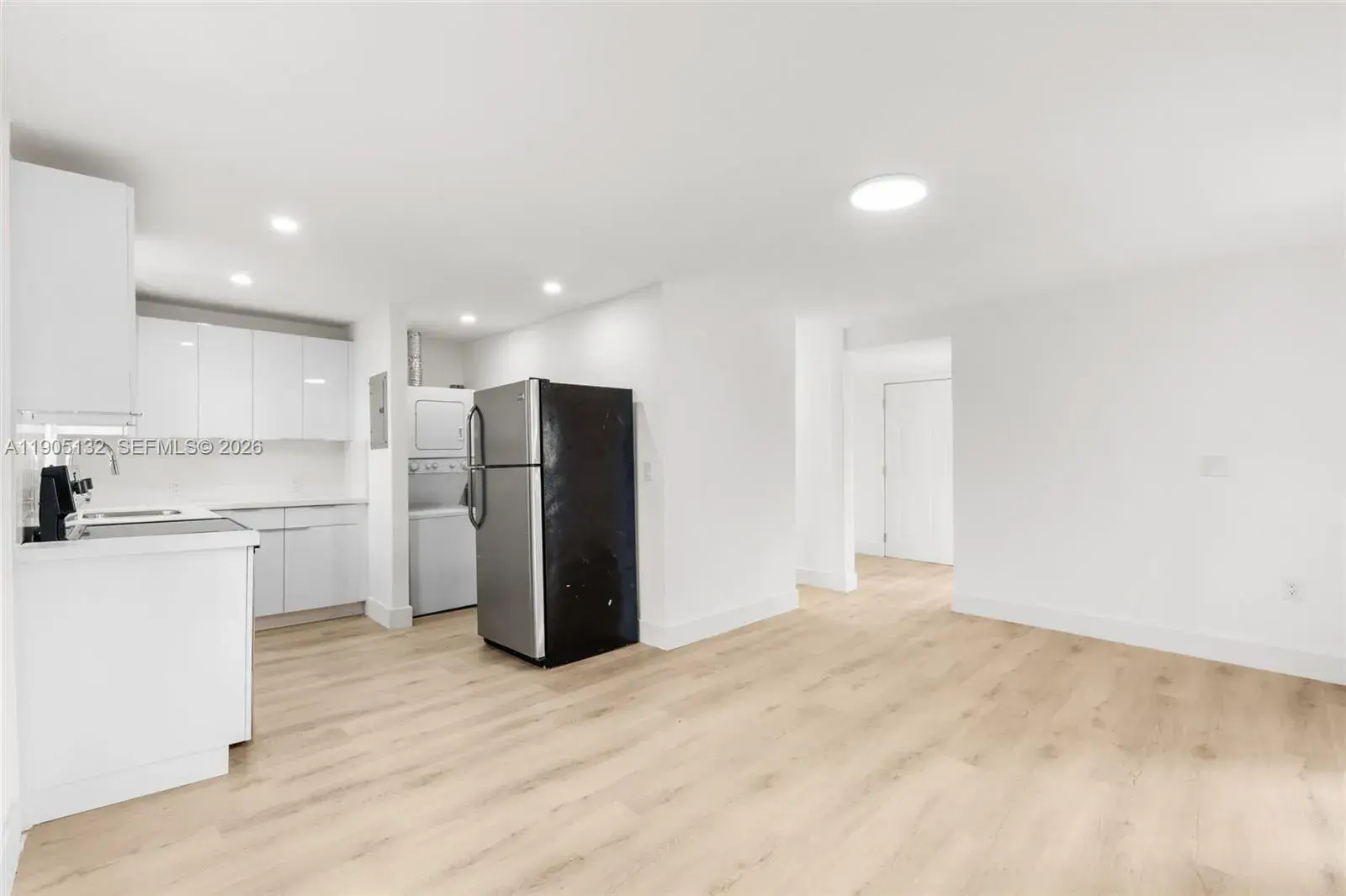 2385 SW 17th St, Miami FL 33145