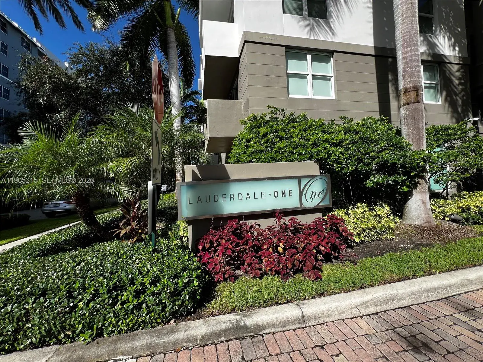 2421 NE 65th St # 506, Fort Lauderdale FL 33308