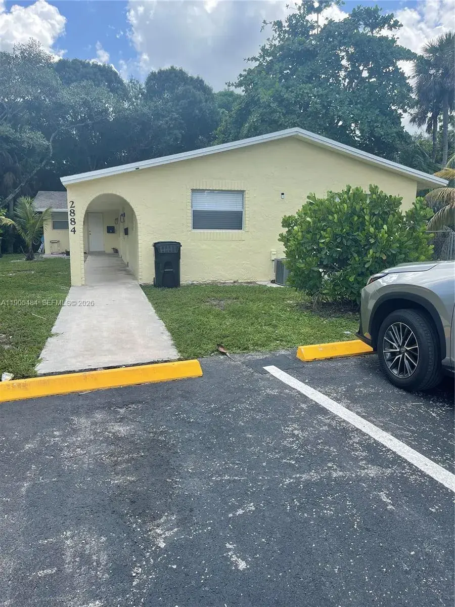 Residential Income for sale at 2884 SW 19th Pl, Fort Lauderdale FL 33312