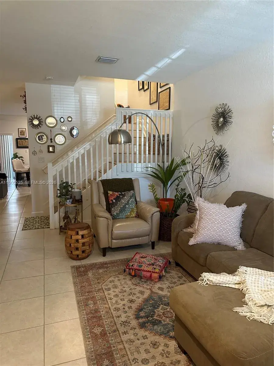 2615 SE 12th St, Homestead FL 33035