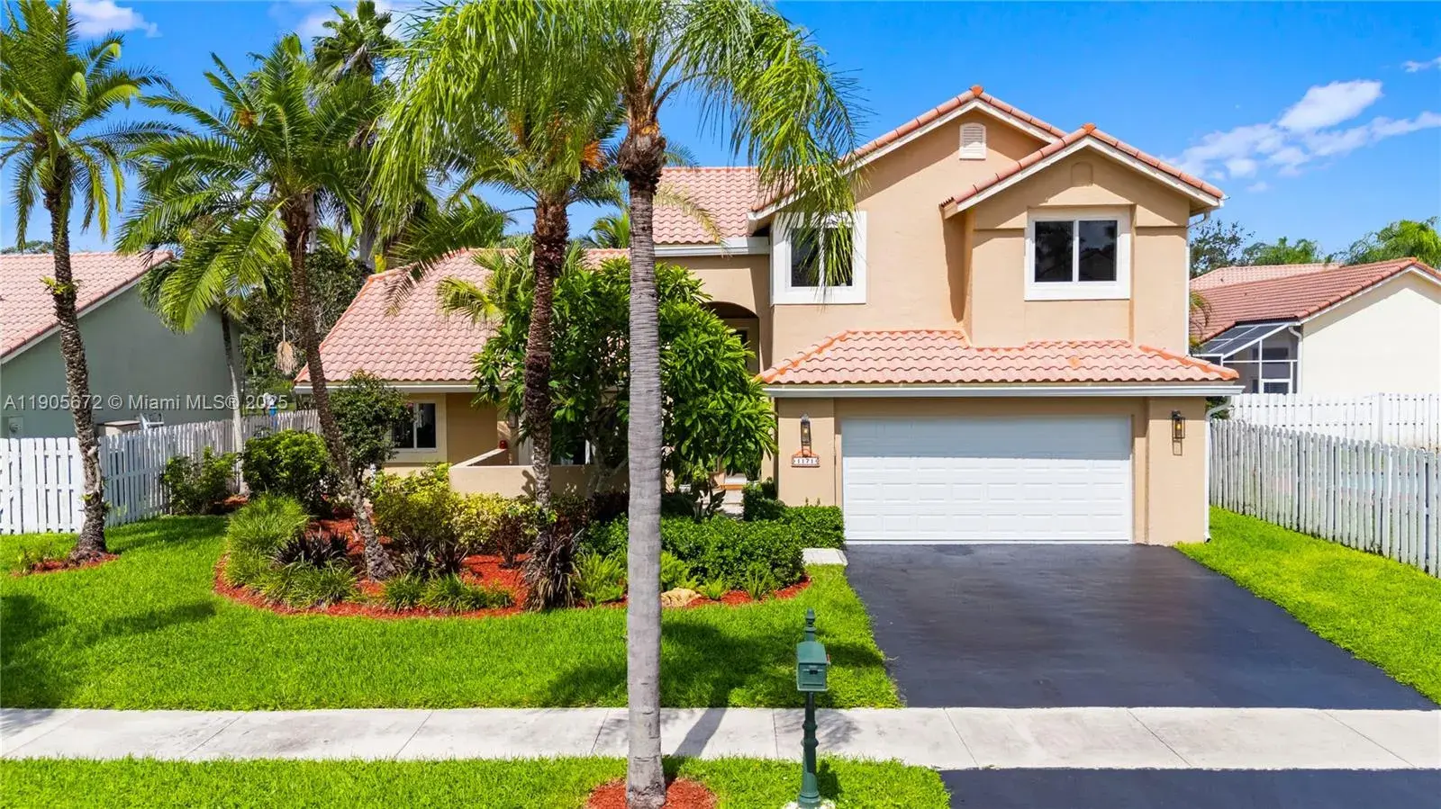 4 bedroom 3 bath Residential for sale at 1171 Laguna Springs Dr, Weston FL 33326