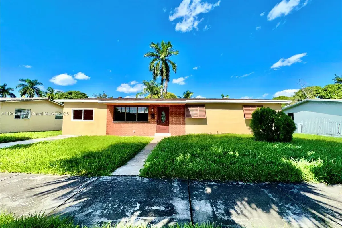 51 NW 161st St, Miami FL 33169