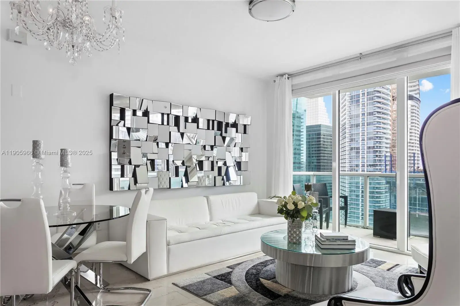 3 bedroom 2 bath Residential for sale at 31 SE 5th St # 4018, Miami FL 33131