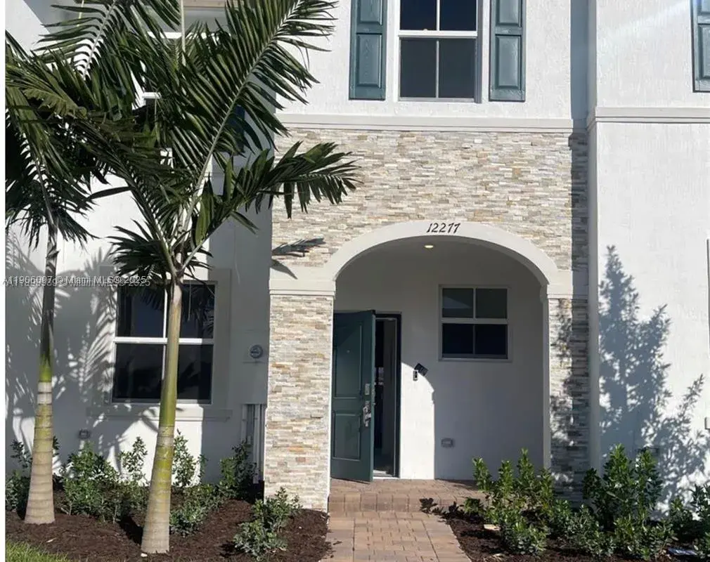 12277 NW 24th Pl, Miami FL 33167