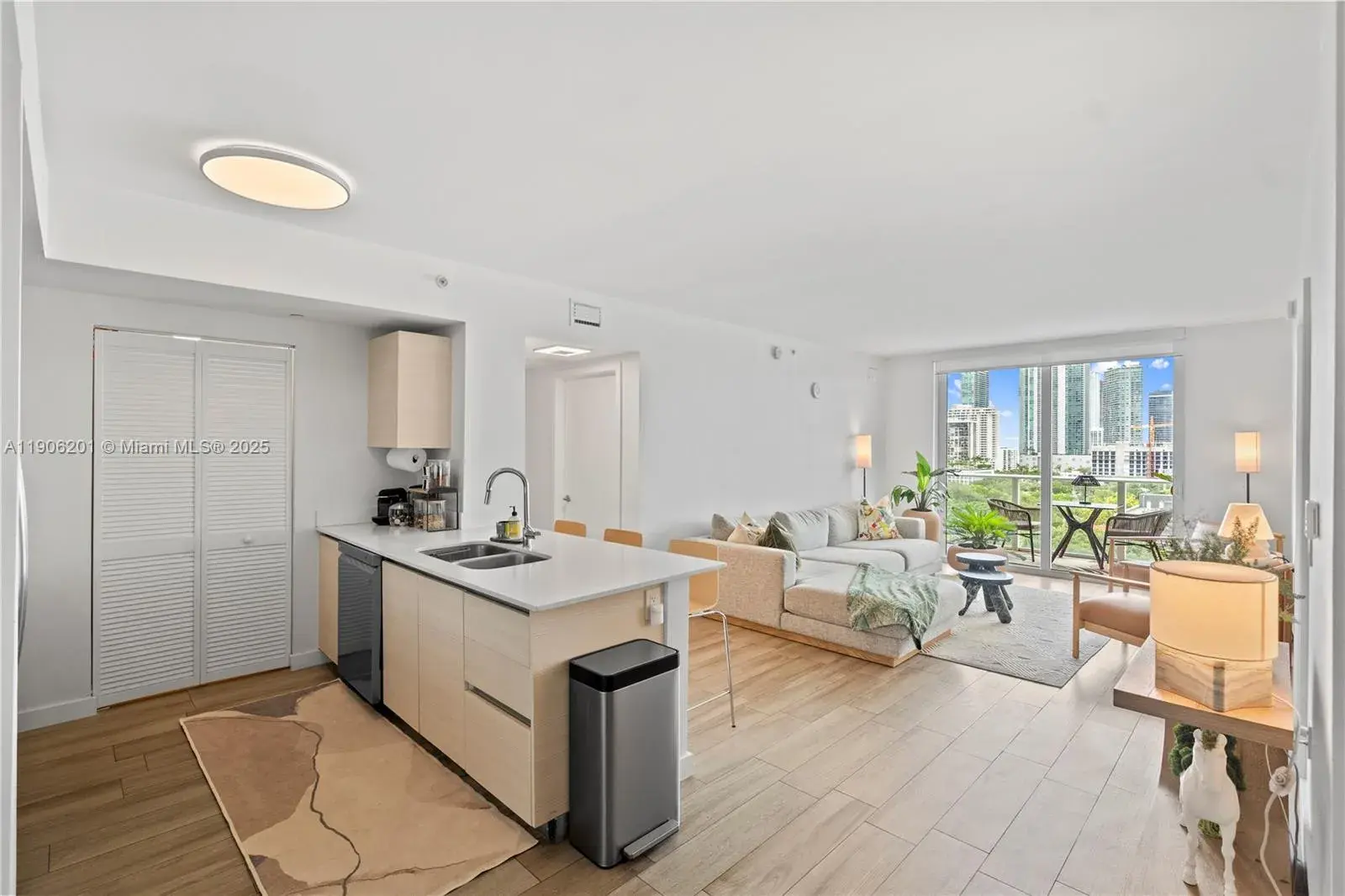 4250 Biscayne Blvd # 1218, Miami FL 33137