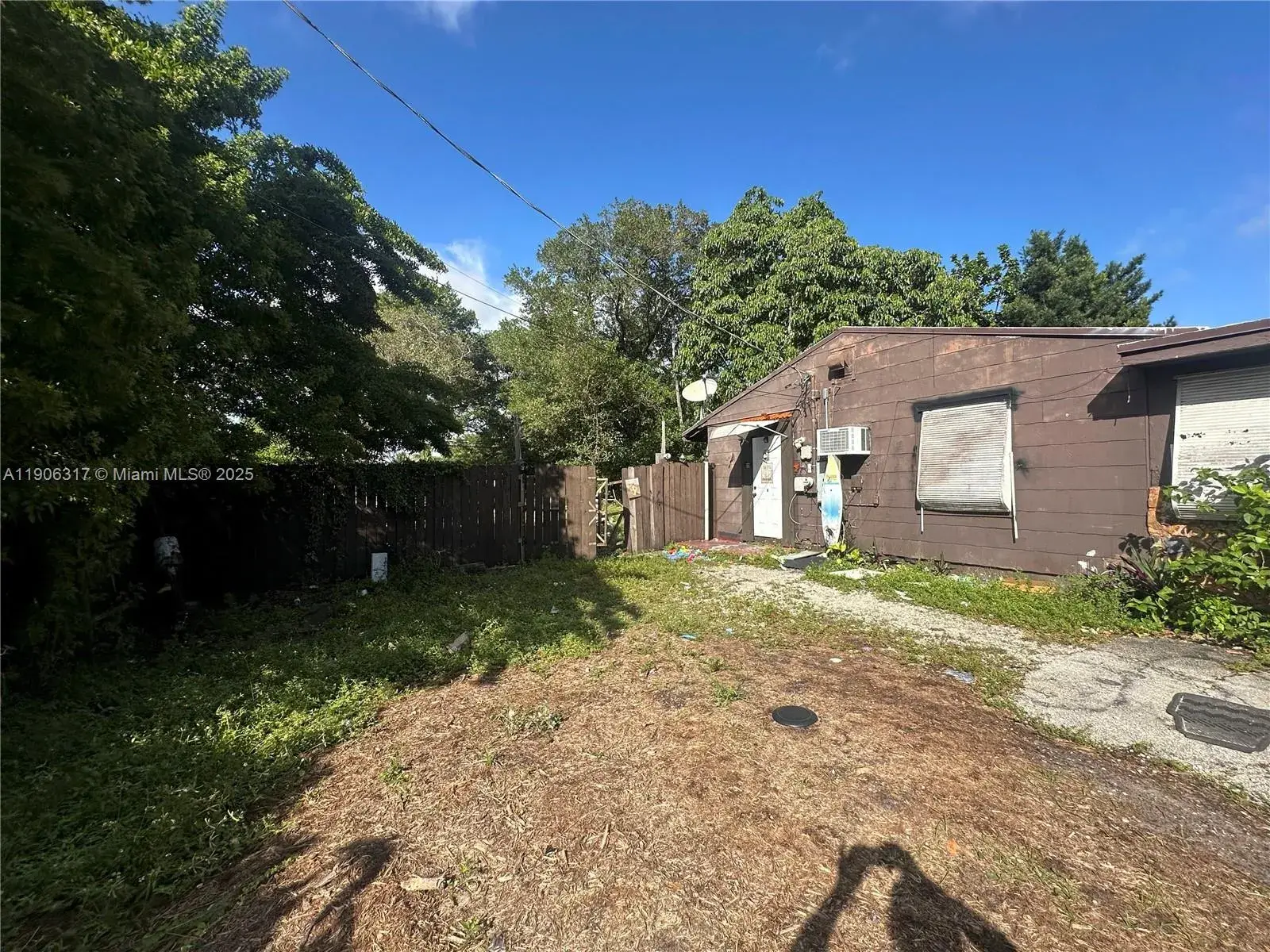 2743 Pierce St, Hollywood FL 33020