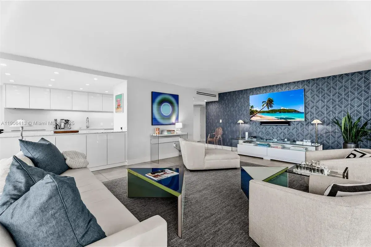 11 Island Ave # 611, Miami Beach FL 33139