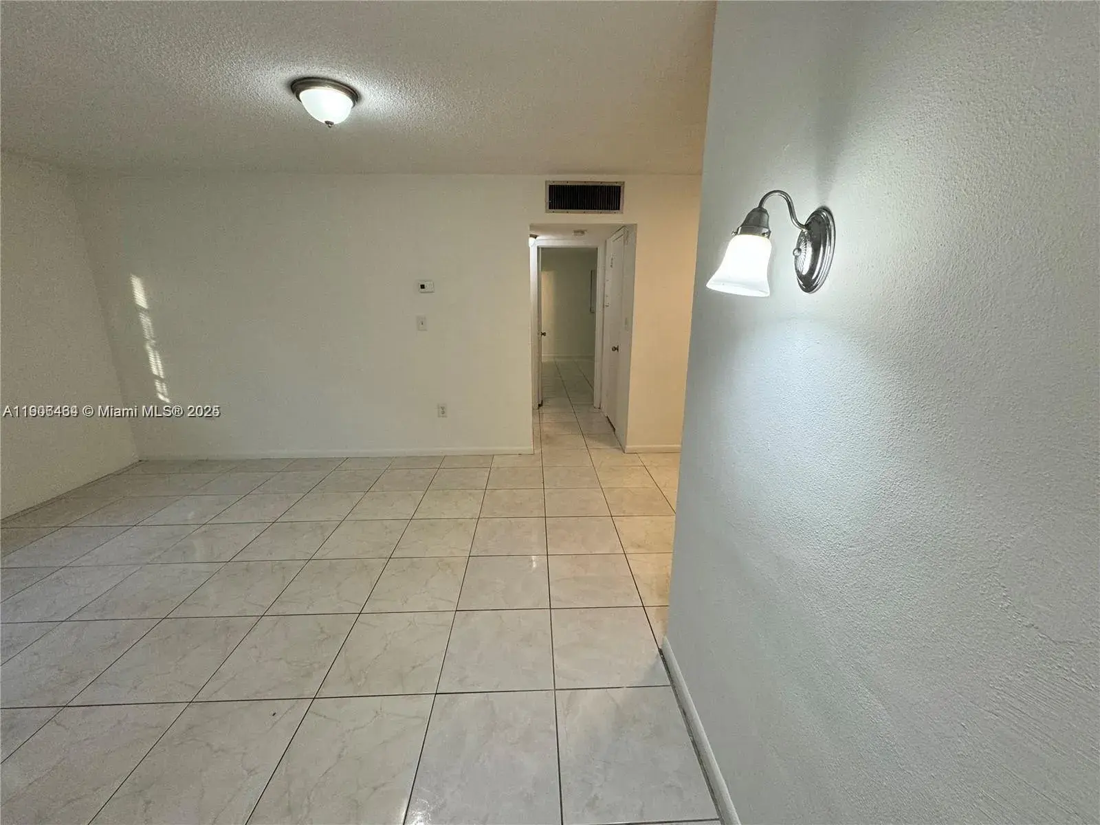 2005 Jefferson St # 205, Hollywood FL 33020