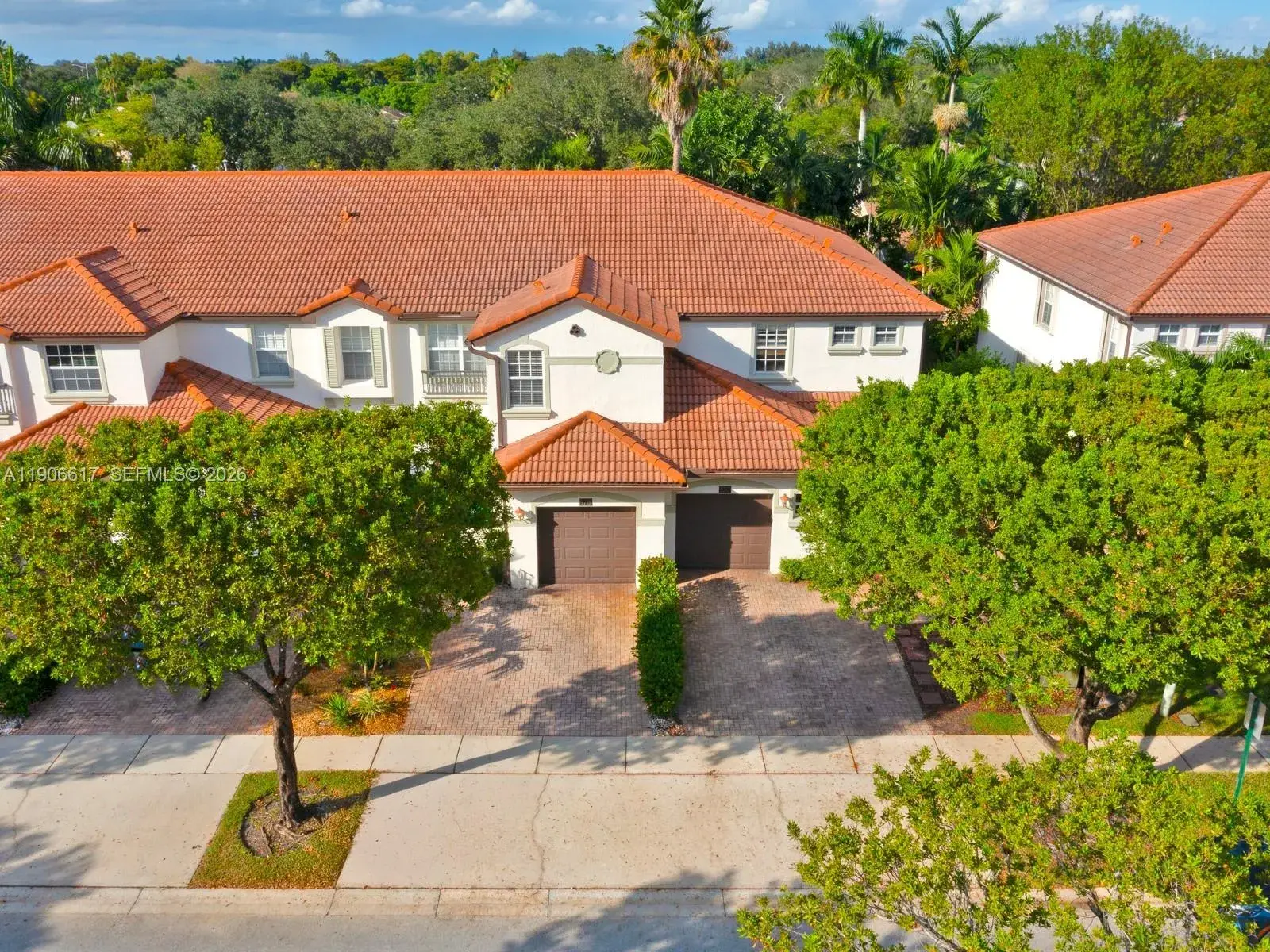 3 bedroom 2 bath Residential for sale at 9719 Darlington Pl, Cooper City FL 33328