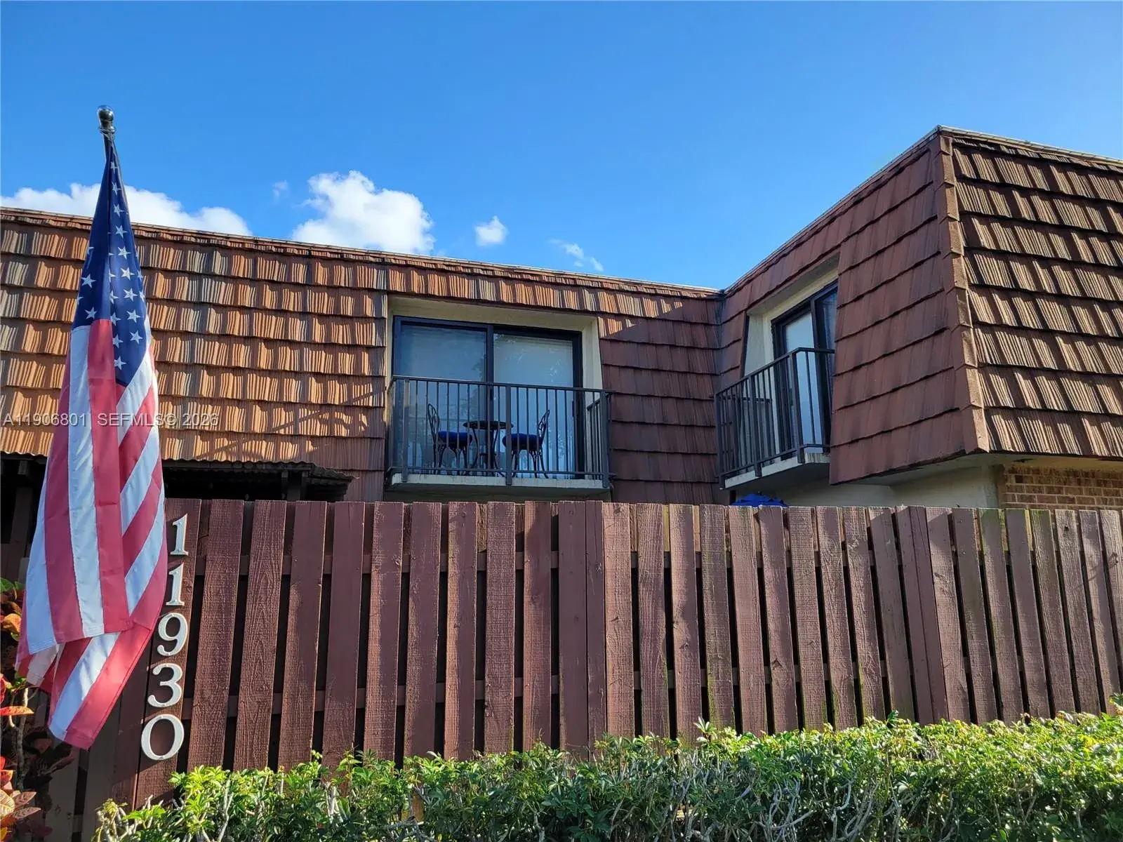 3 bedroom 2 bath Residential for sale at 11930 SW 11th Ct, Davie FL 33325