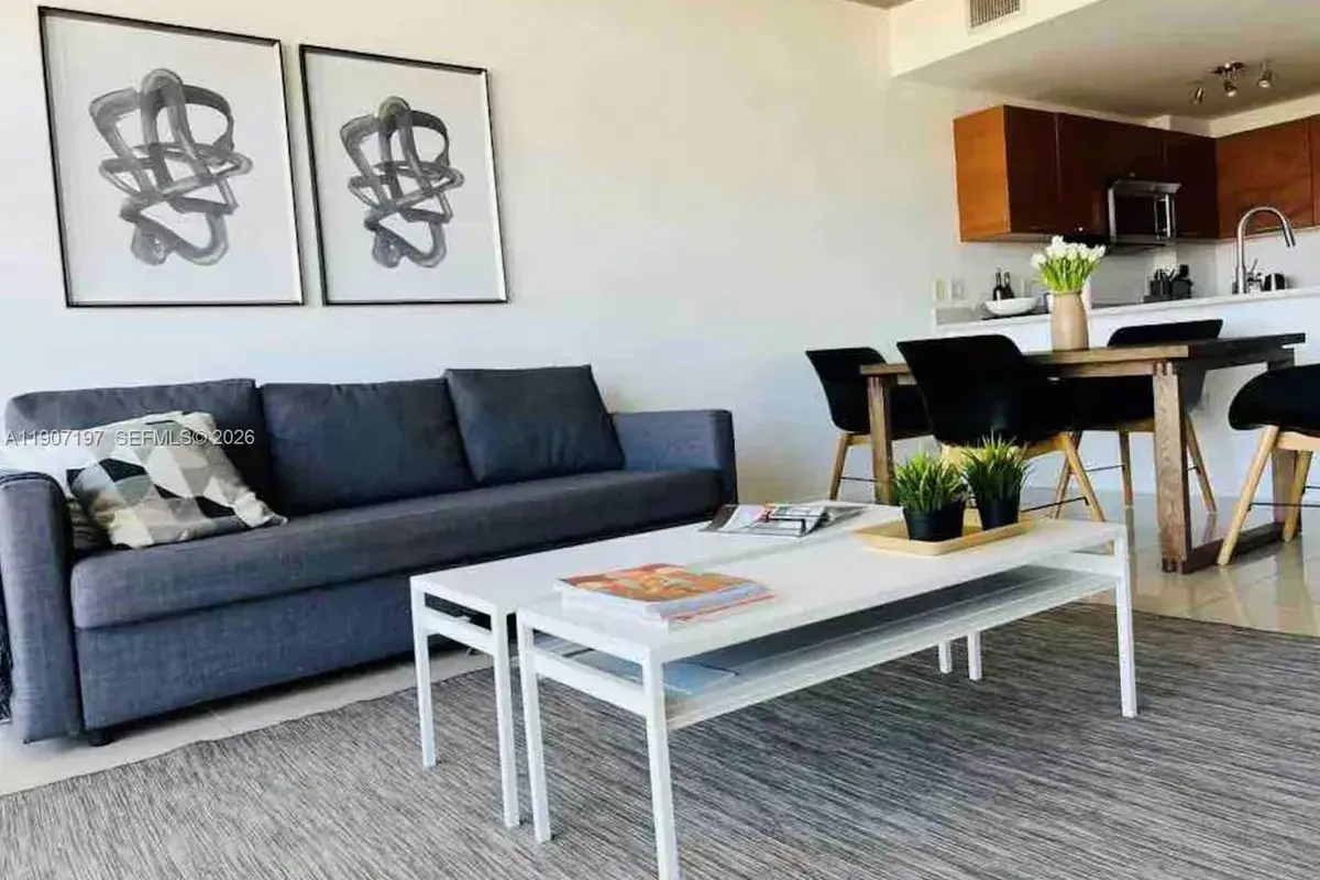 3250 NE 1st Ave # 910, Miami FL 33137