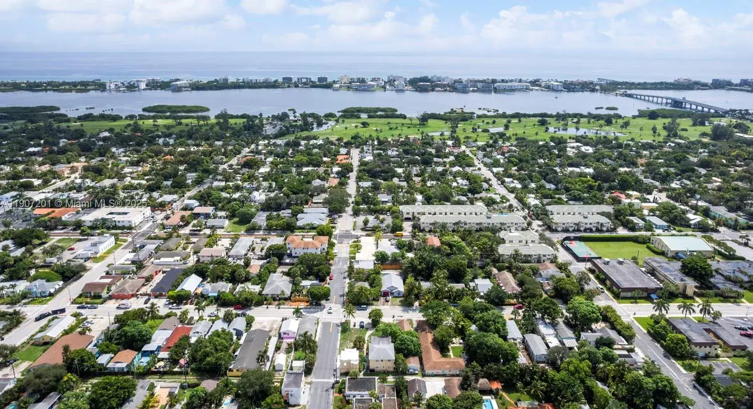401 N 6th Ave N, Lake Worth FL 33460