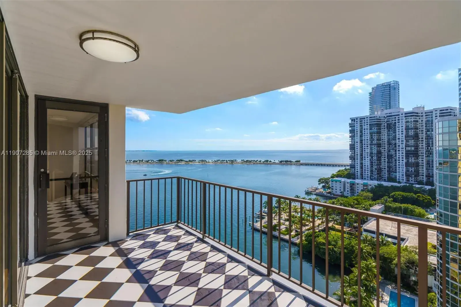 2 bedroom 3 bath Residential Lease for rent at 1925 Brickell Ave, Miami FL 33129