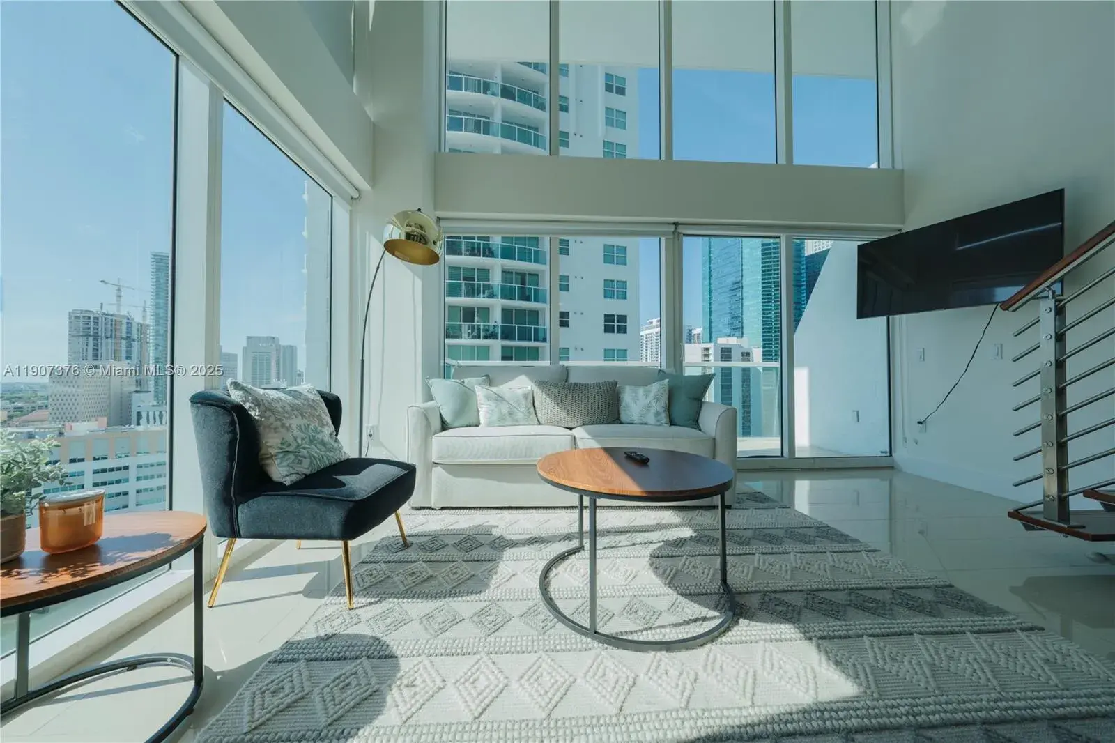 41 SE 5th St # 1217, Miami FL 33131