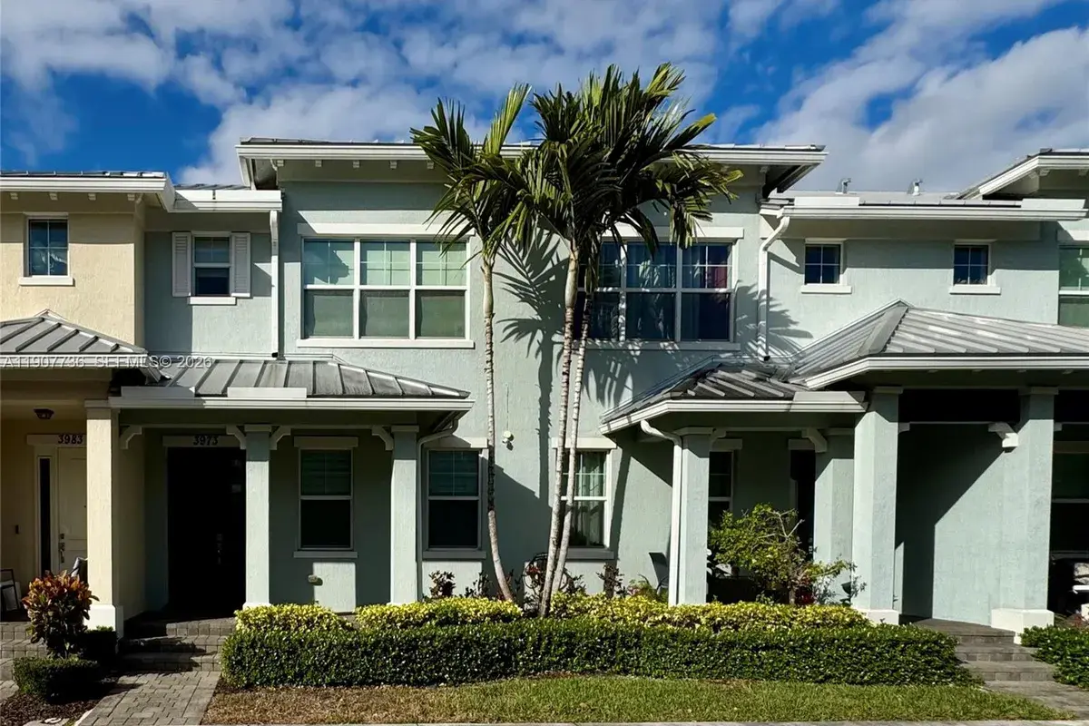 3973 Poinciana Ln, Hollywood FL 33021