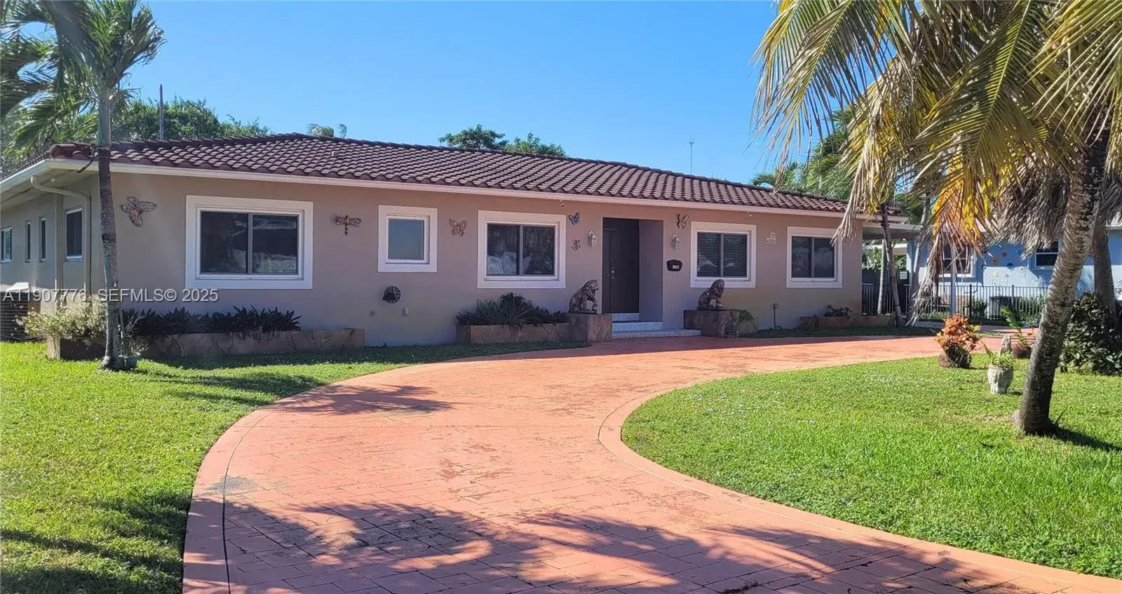 4 bedroom 3 bath Residential for sale at 2622 Jackson St, Hollywood FL 33020
