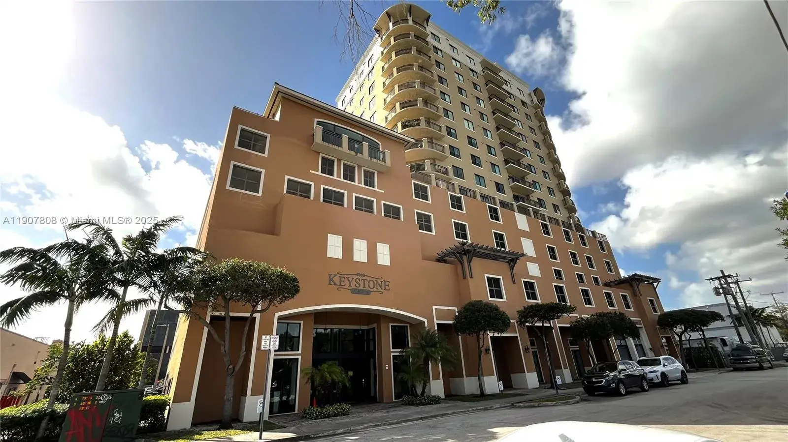 2 bedroom 2 bath Residential Lease for rent at 4242 NW 2nd St # 703, Miami FL 33126