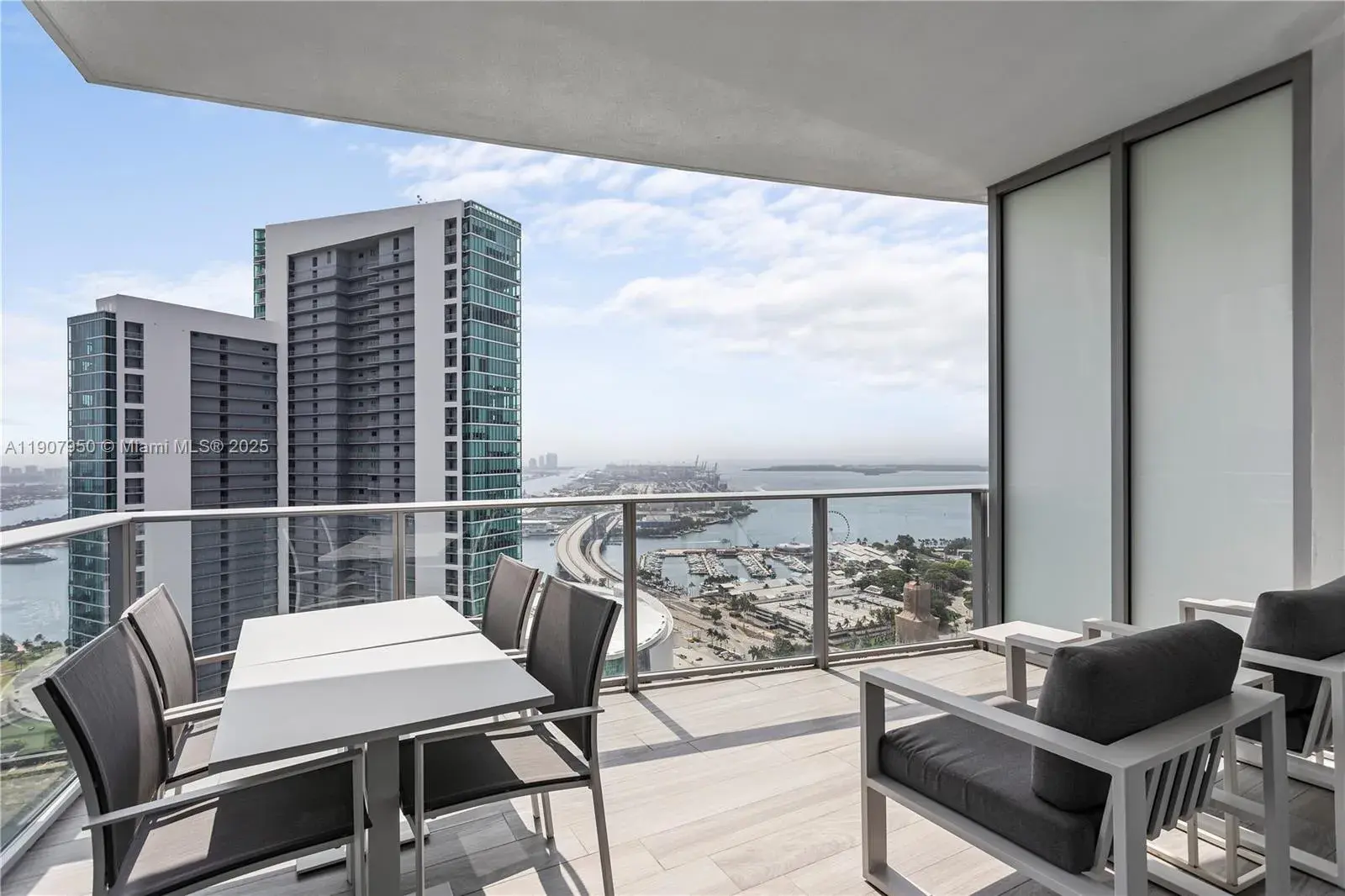 2 bedroom 3 bath Residential for sale at 851 NE 1st Ave # 3907, Miami FL 33132