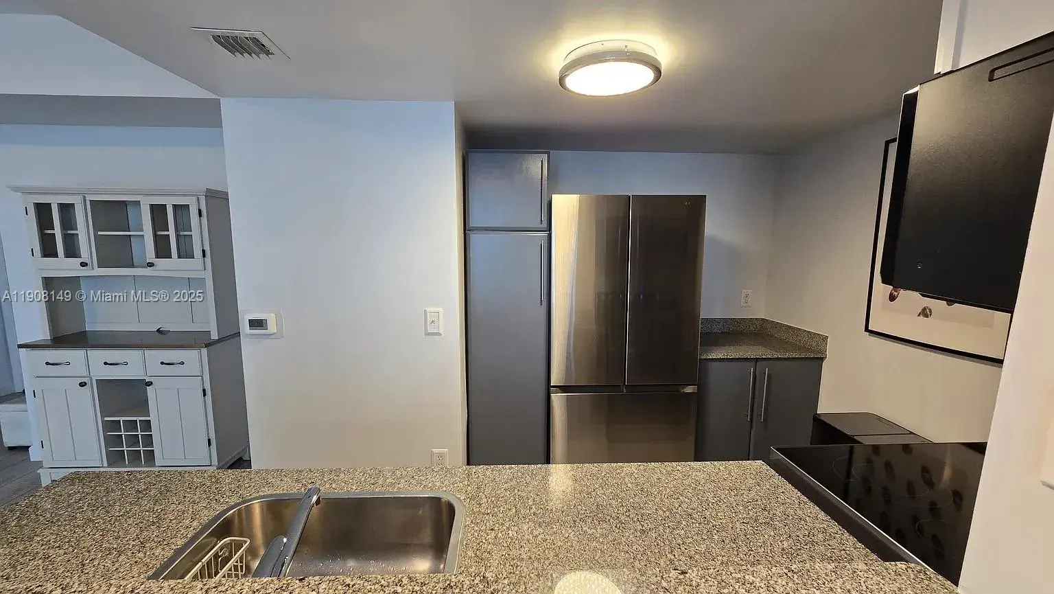 275 NE 18th St # 10, Miami FL 33132
