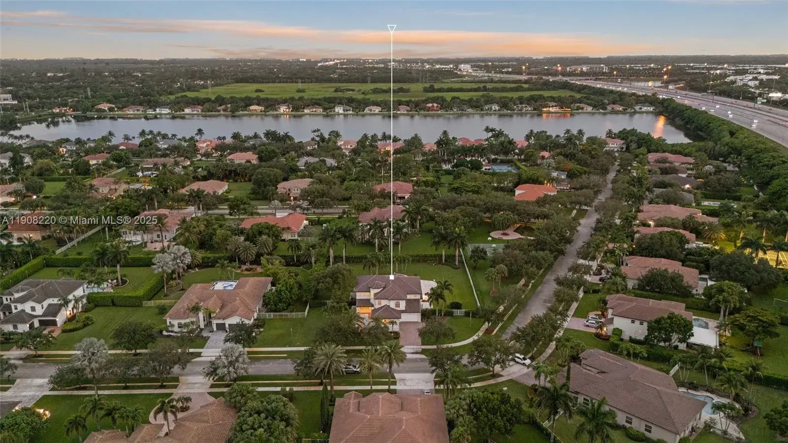 15852 SW 15th St, Davie FL 33326