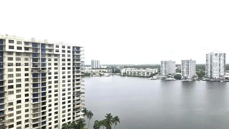 2 bedroom 2 bath Residential Lease for rent at 18181 NE 31st Ct # 1801, Aventura FL 33160