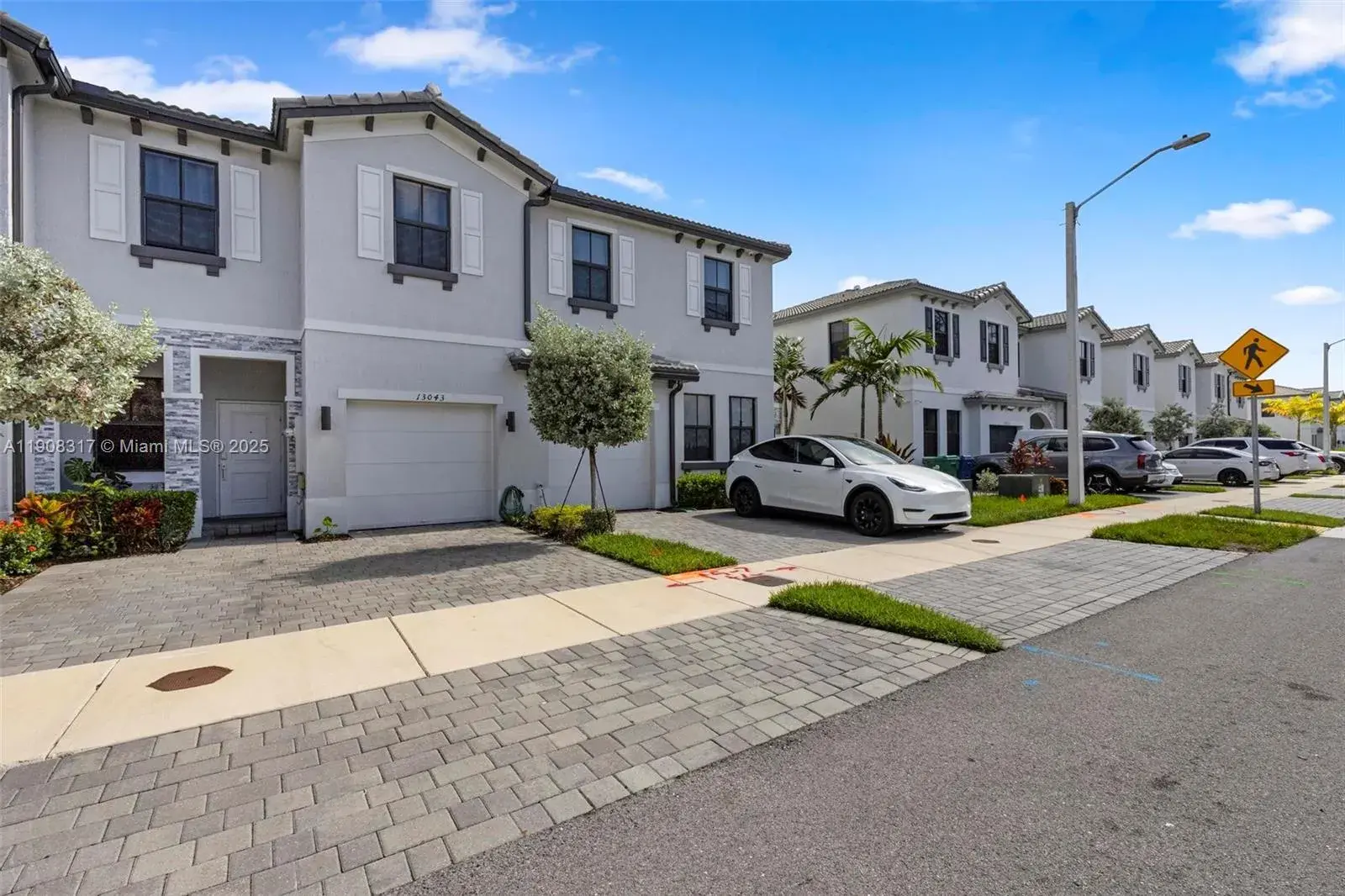 13043 SW 286th Way, Homestead FL 33033