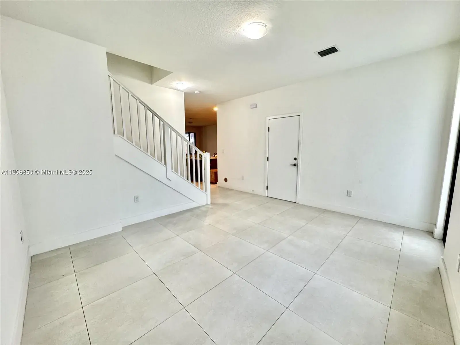 13627 SW 157th Ct, Miami FL 33196