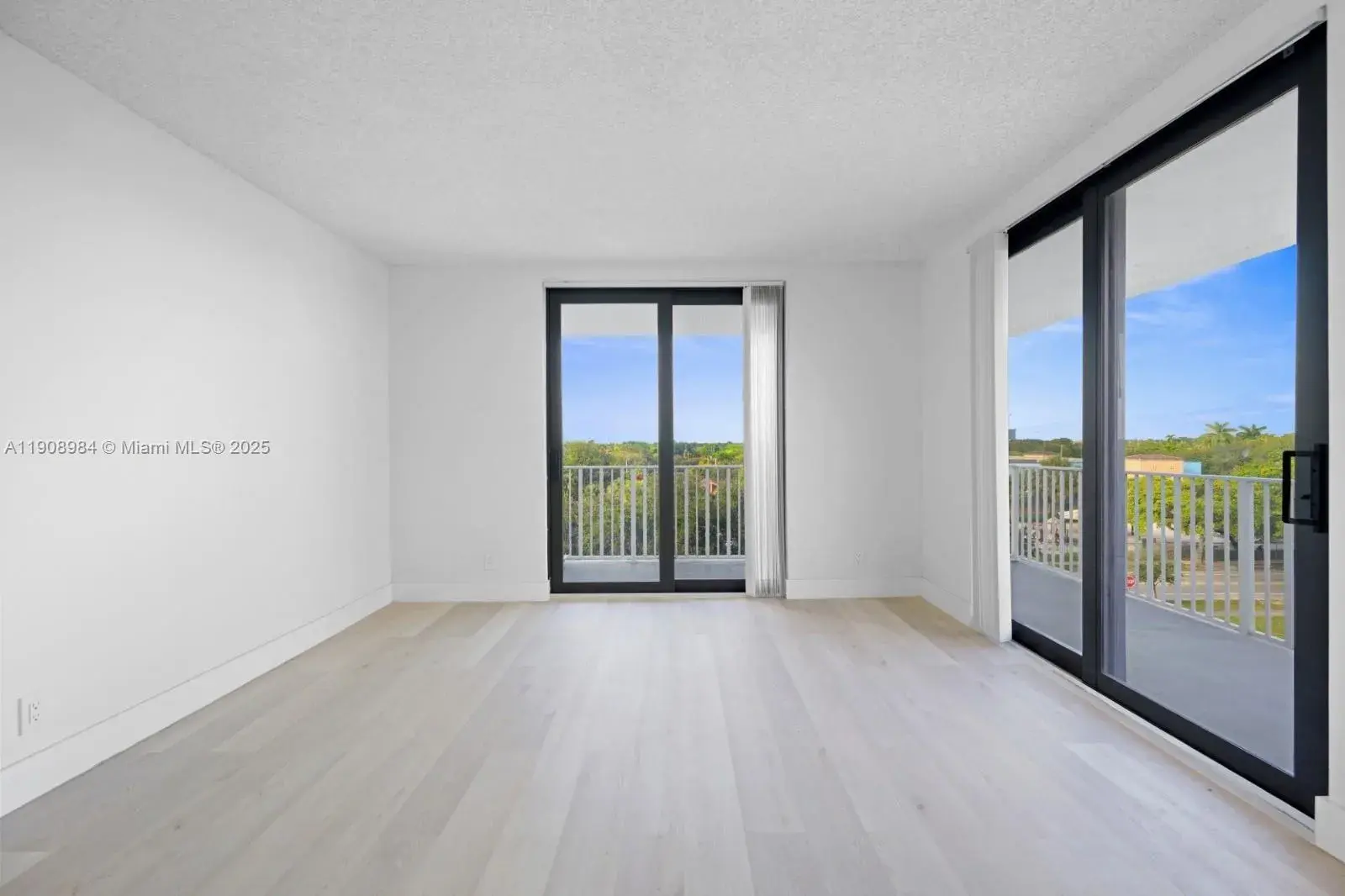 901 Hillcrest Dr # 515, Hollywood FL 33021