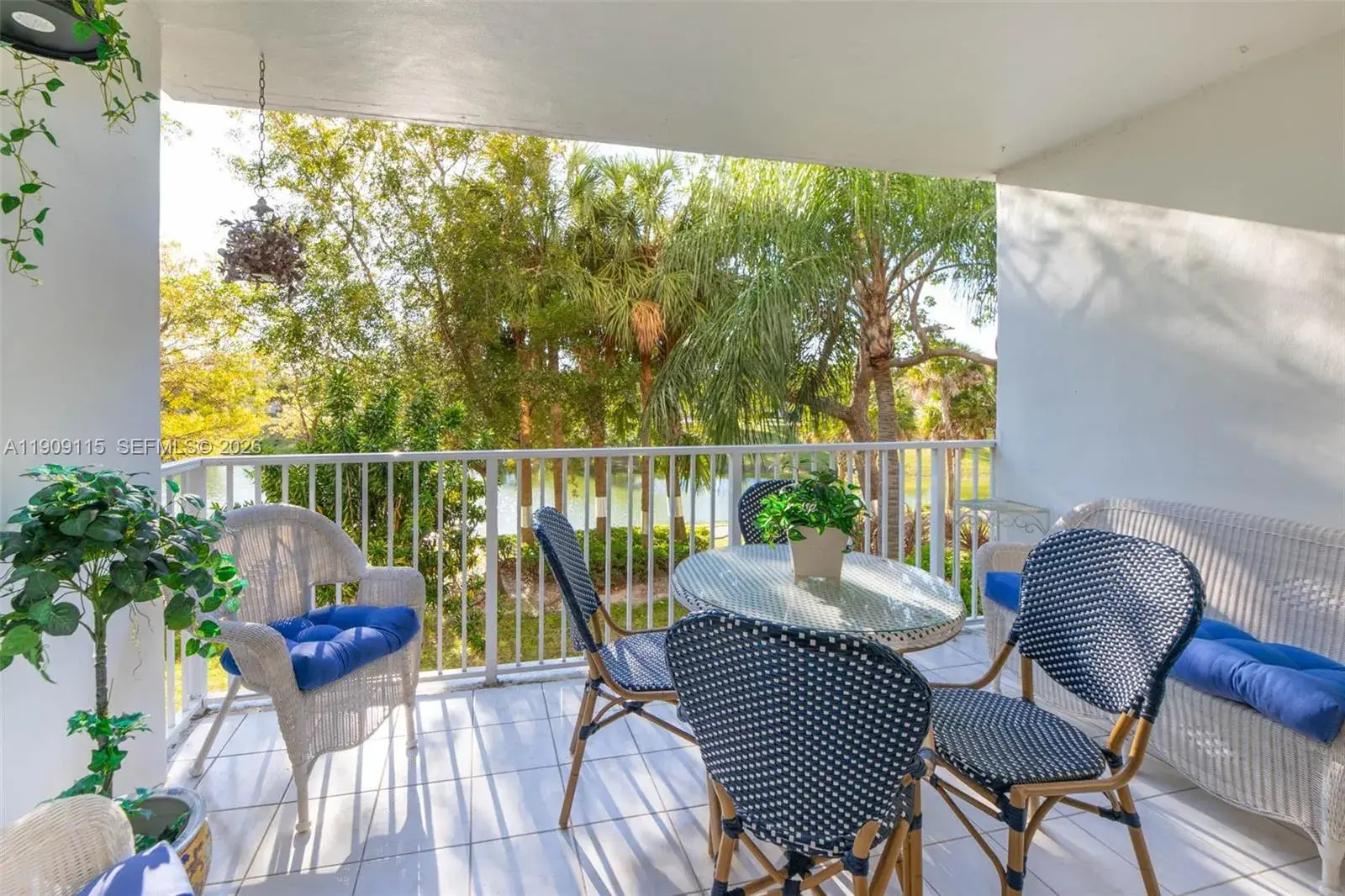 2 bedroom 2 bath Residential for sale at 3850 Washington St # 212, Hollywood FL 33021