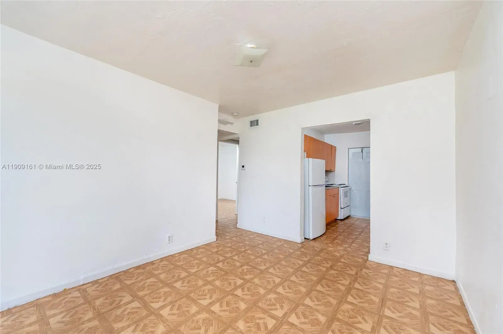 10015 SW 170th Ter, Miami FL 33157