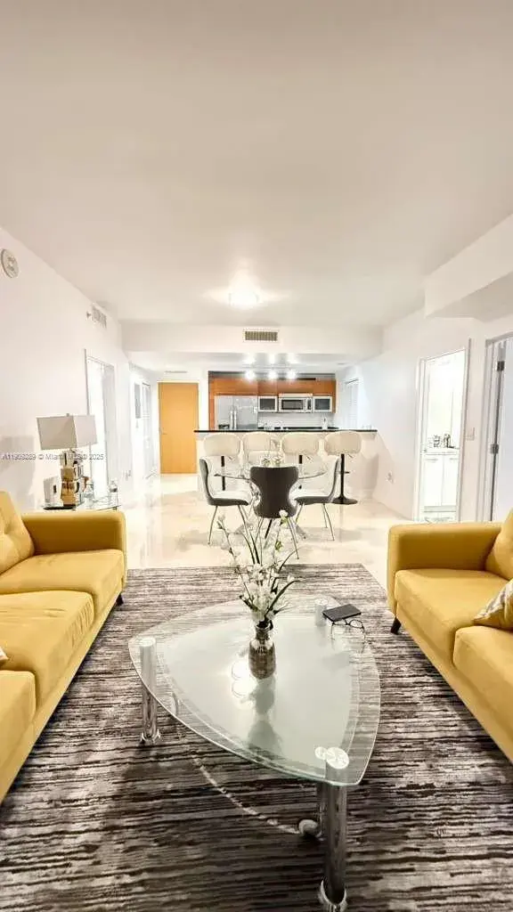 253 NE 2nd St # 1901, Miami FL 33132