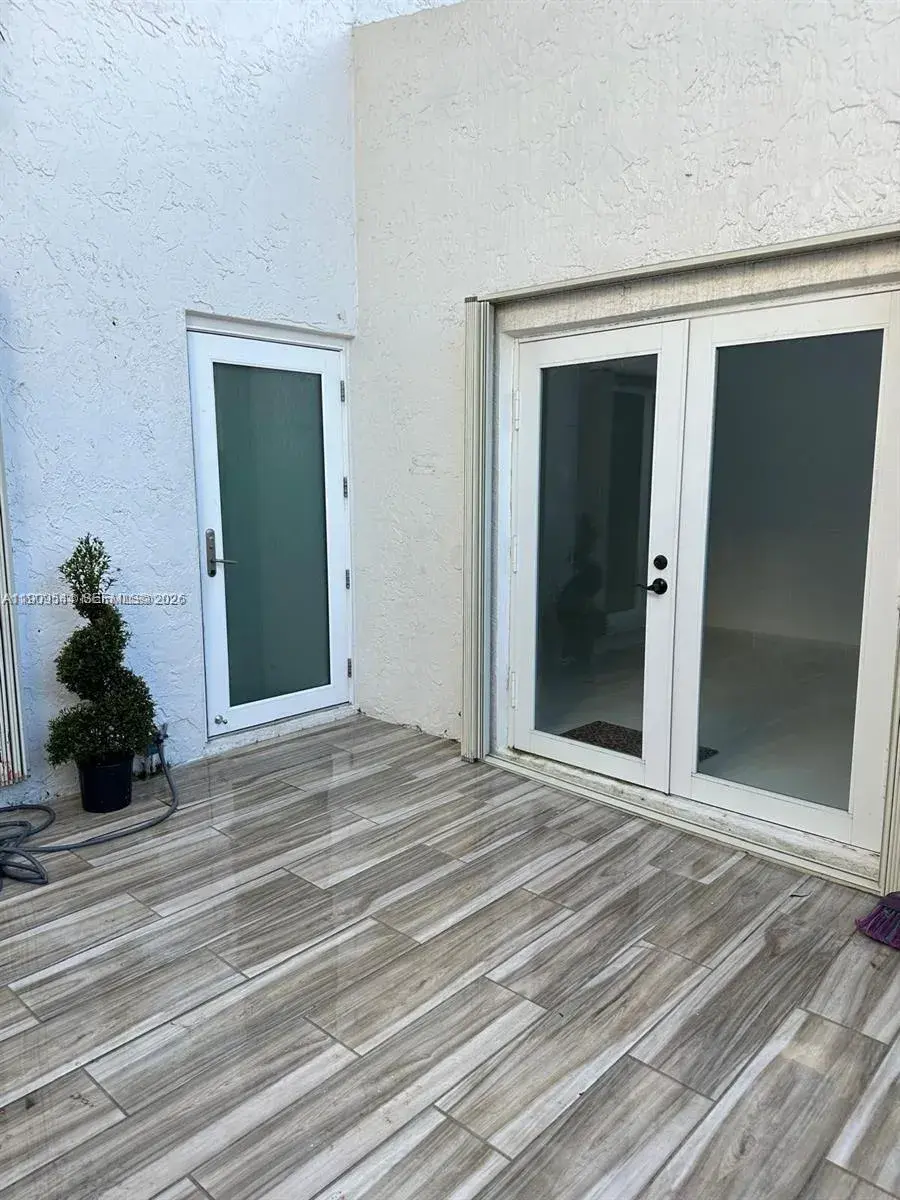 10916 SW 70th Ter, Miami FL 33173