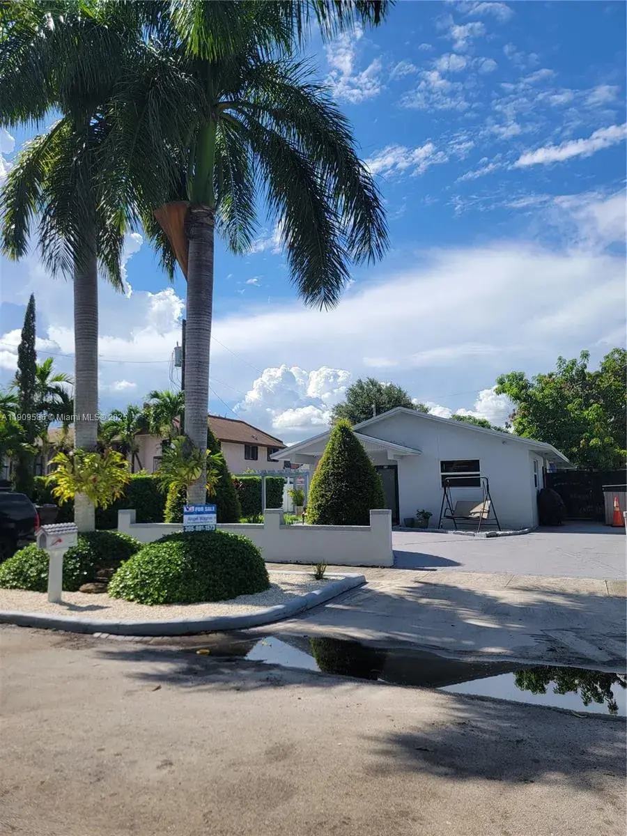 4 bedroom 3 bath Residential for sale at 25 E 53rd Ter, Hialeah FL 33013