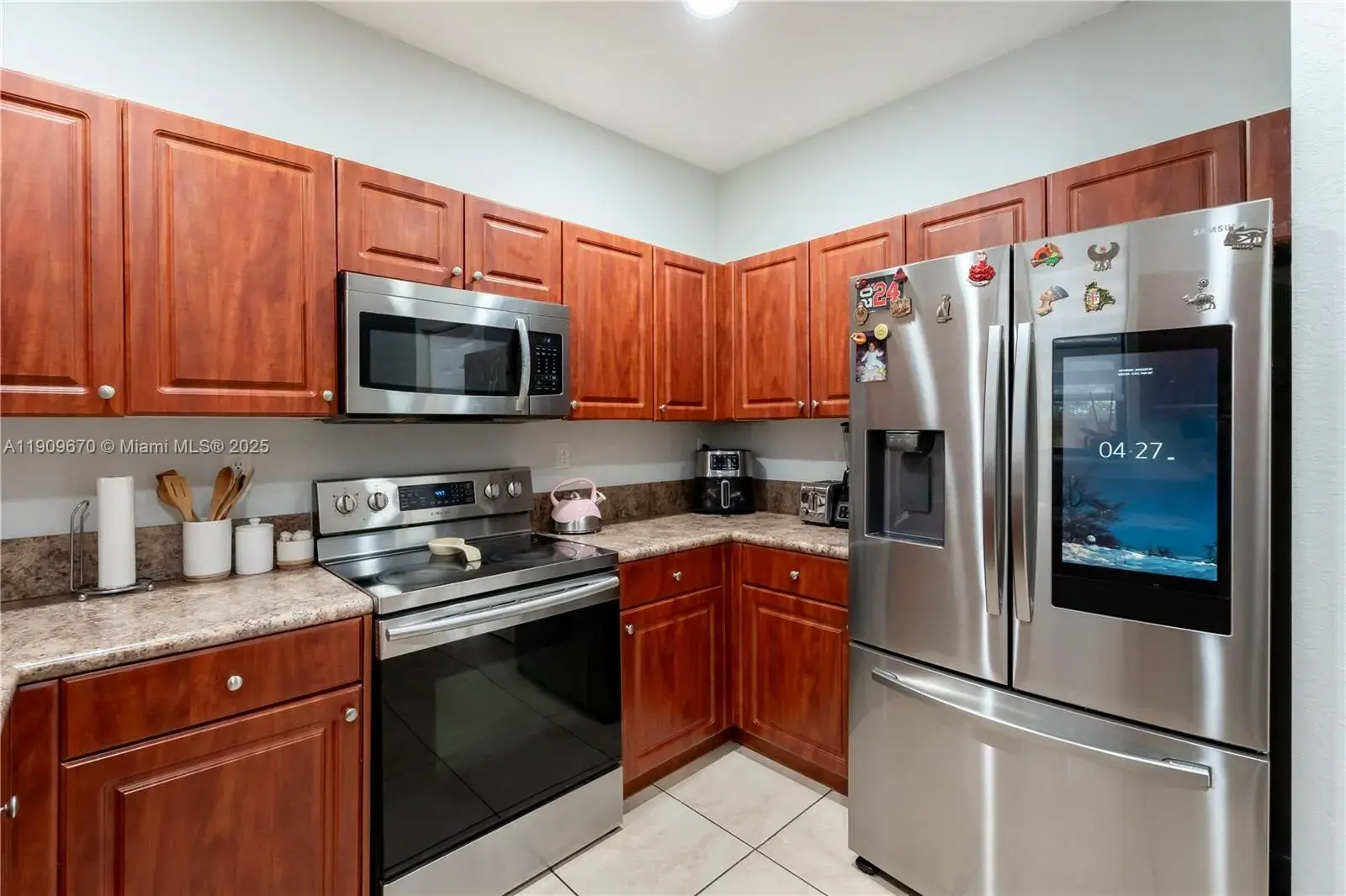 3 bedroom 2 bath Residential for sale at 23716 SW 114th Ct, Homestead FL 33032