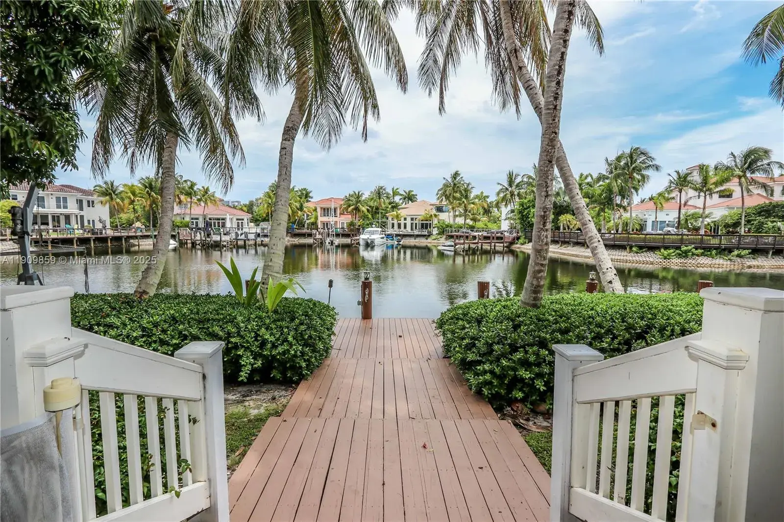 5 bedroom 2 bath Residential for sale at 1108 Washington St, Hollywood FL 33019