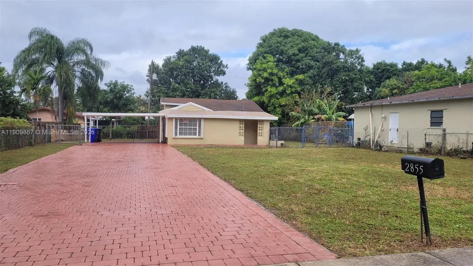 3 bedroom 2 bath Residential for sale at 2855 Funston St, Hollywood FL 33020
