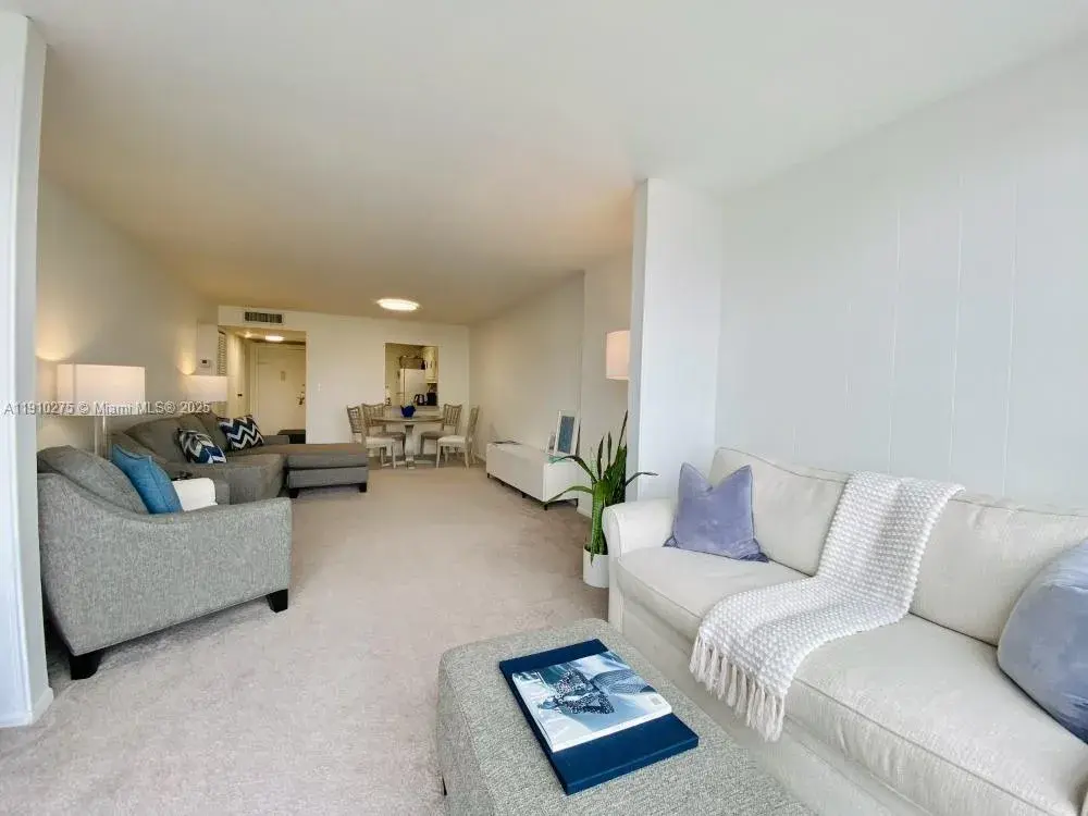 800 Parkview Dr # 726, Hallandale Beach FL 33009