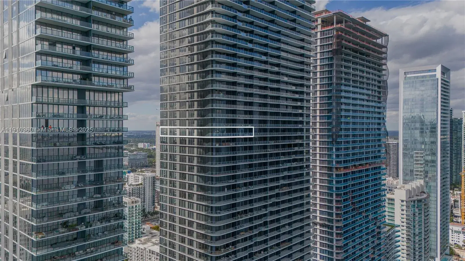 4 bedroom 5 bath Residential for sale at 700 NE 24th St # 4407, Miami FL 33137
