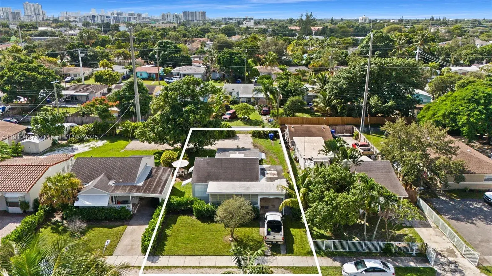 2 bedroom 1 bath Residential for sale at 2234 Cleveland St, Hollywood FL 33020