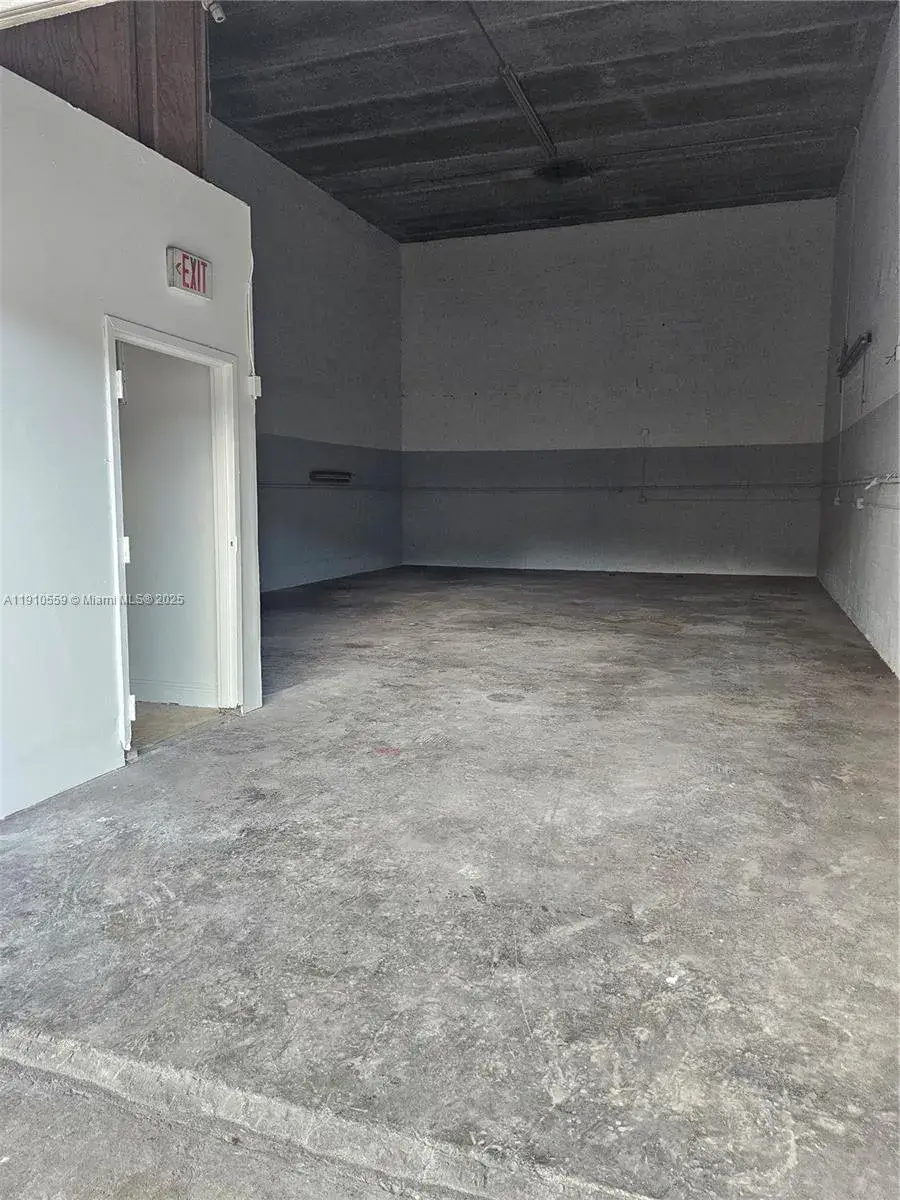 16205 SW 117th Ave, Miami FL 33177
