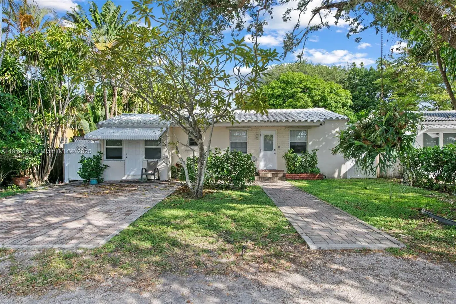 2 bedroom 1 bath Residential for sale at 2231 Cleveland St, Hollywood FL 33020