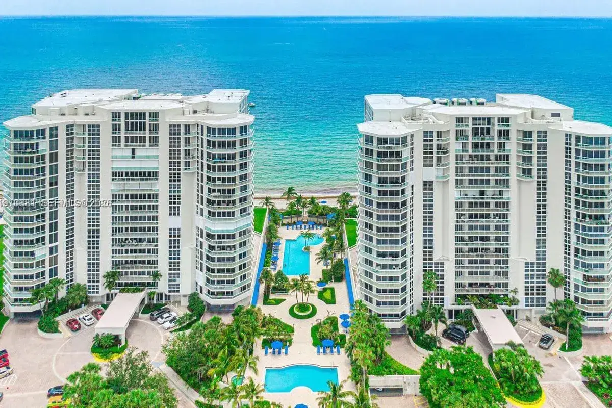 6051 N Ocean Dr # 603, Hollywood FL 33019