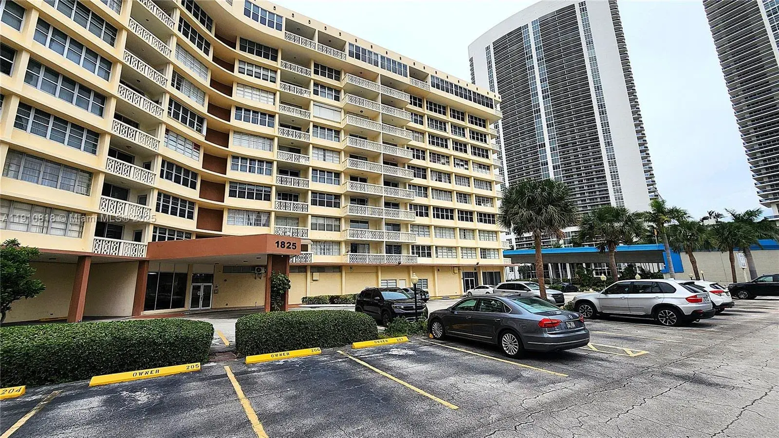 2 bedroom 2 bath Residential for sale at 1825 S Ocean Dr # 209, Hallandale Beach FL 33009